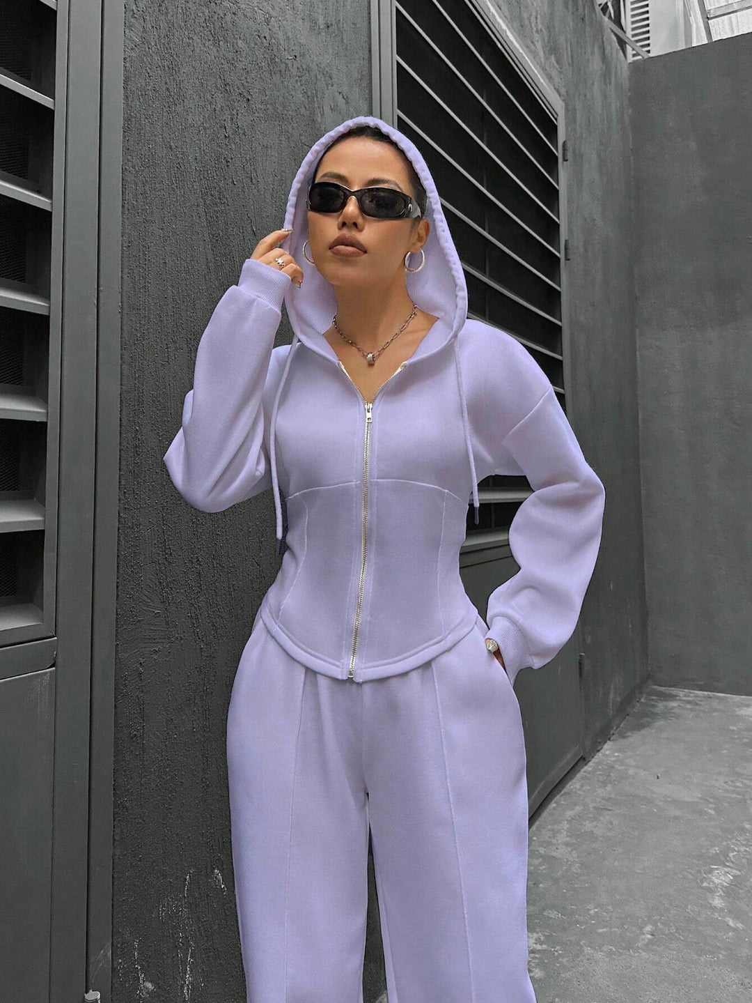 Ladies trendy zip hoodie with fitted cut Lune London