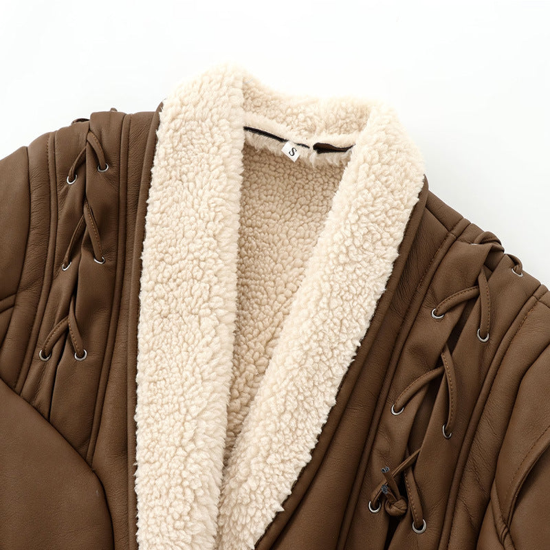Ladies cozy jacket with elegant collar and padded lining Lune London