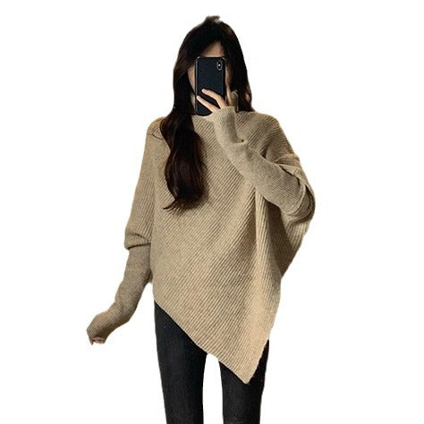 Casual knit sweater for women with an asymmetric cut and a soft material Lune London