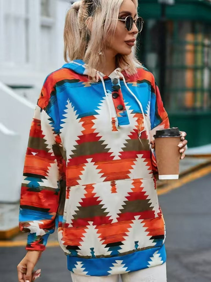 Hooded sweatshirt for women with a creative color pattern and practical buttons Lune London