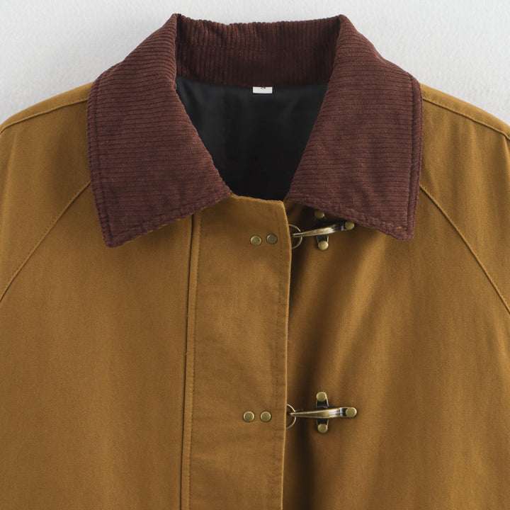 Women's utility jacket inspired by the 60s with removable collar Lune London