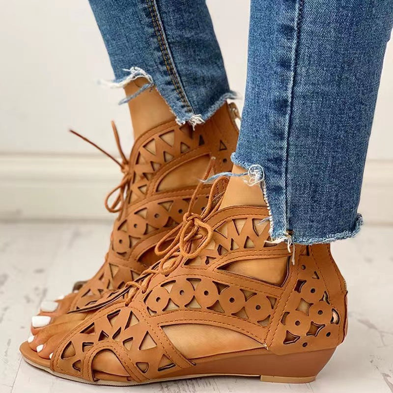 Faux leather sandals for women with cut-out design and laces Lune London
