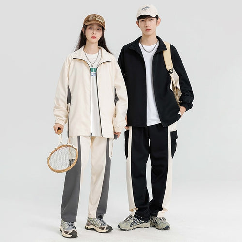 Complete athletic set for men with functional pockets and modern cut Amarae