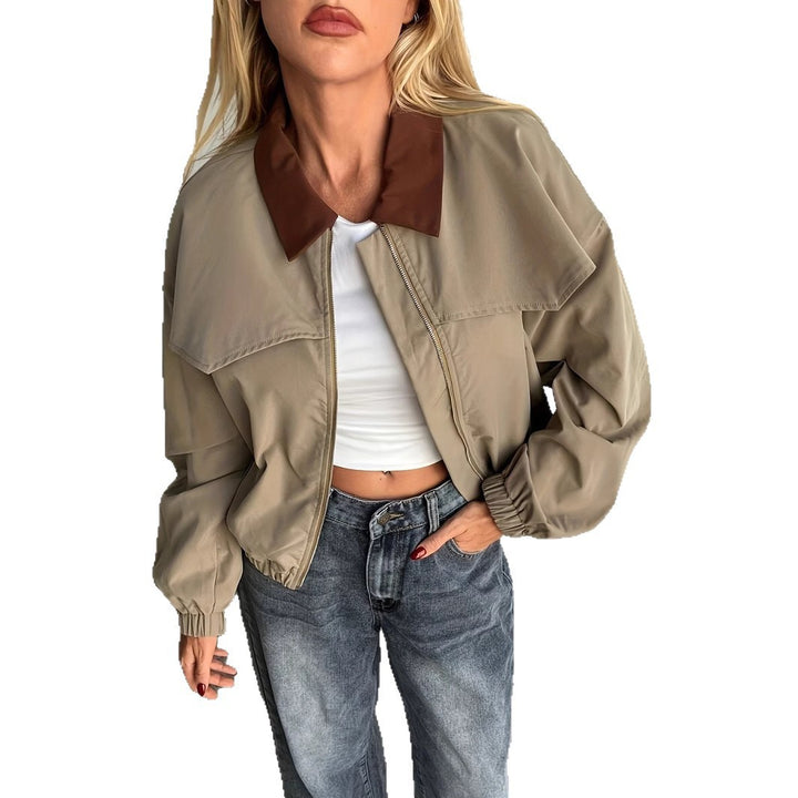 Casual short jacket for women with oversized cut and contrasting collar Lune London