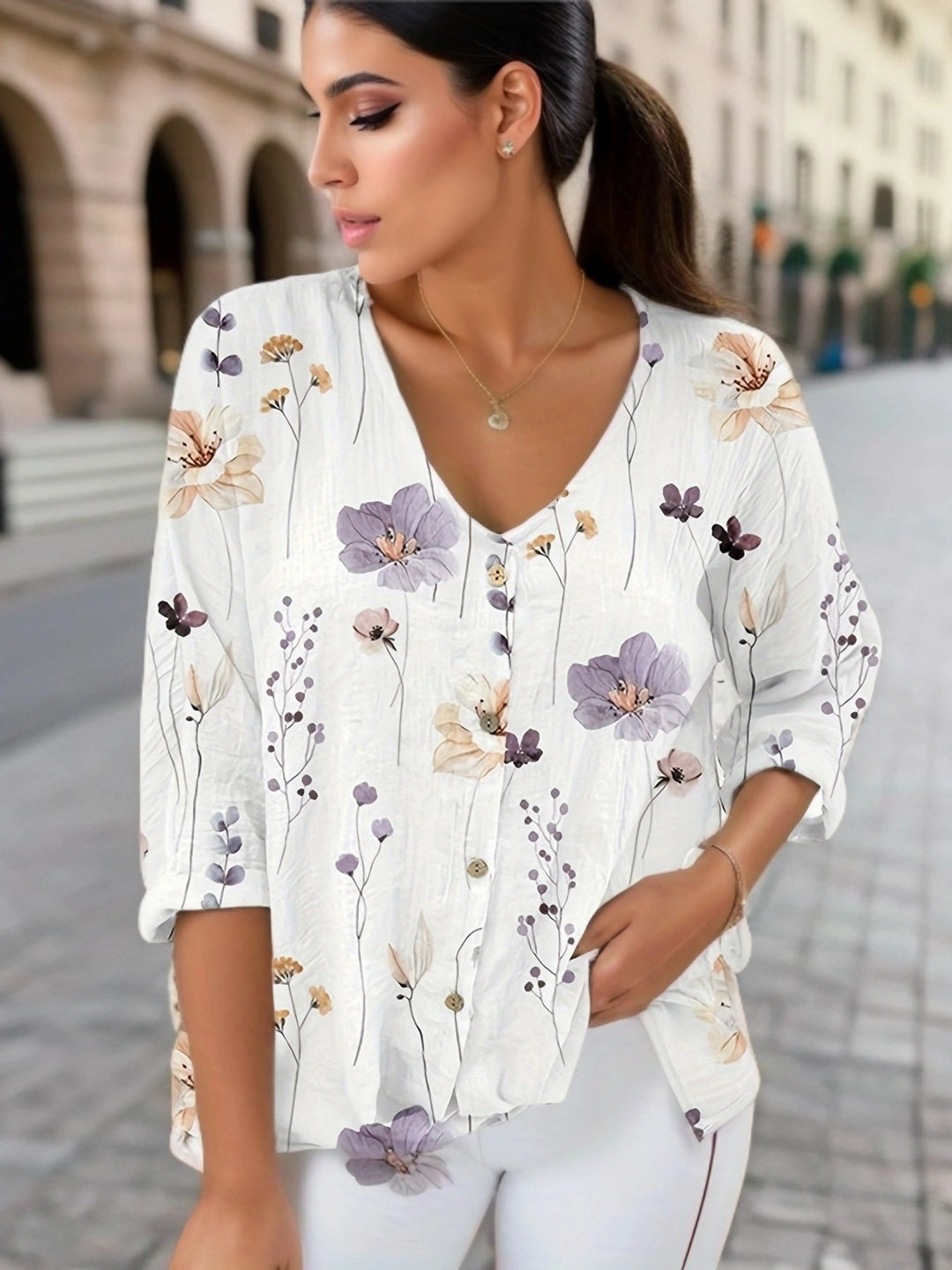 Casual blouse for women with floral print and button closure Lune London