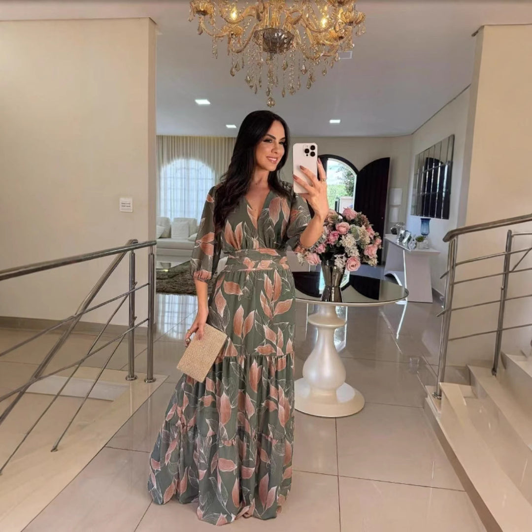 Maxi dress for women with floral design and light V-neck Lune London