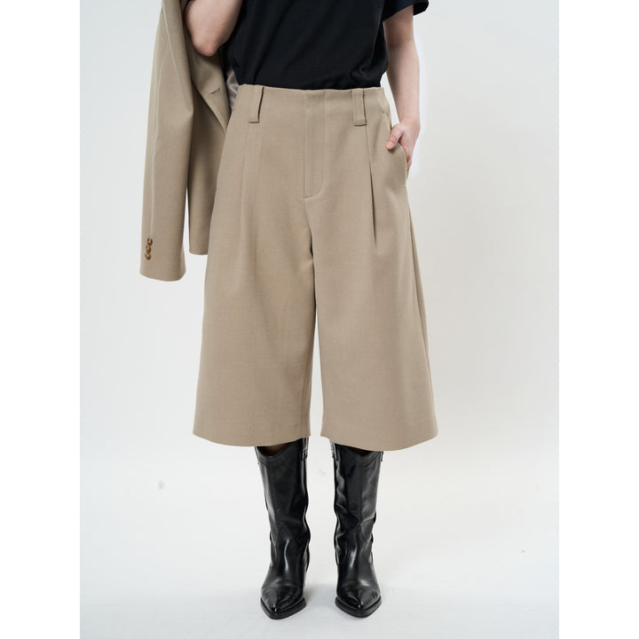 Women's high-waisted culotte in tailoring style with pleats and side pockets Amarae