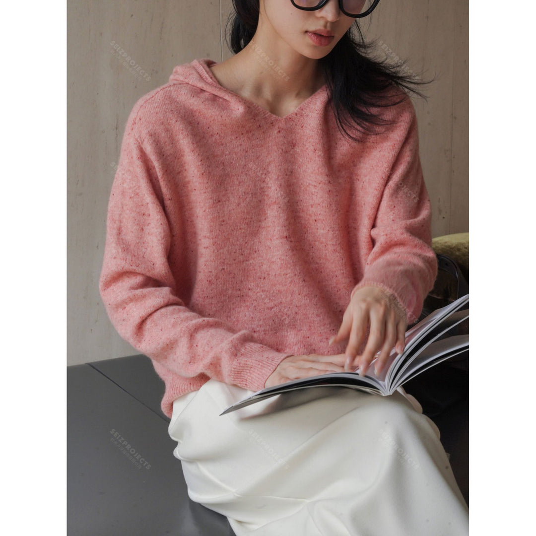 Women's Loose Fine Knit Sweater with Subtle V-Neck and Melange Texture Amarae