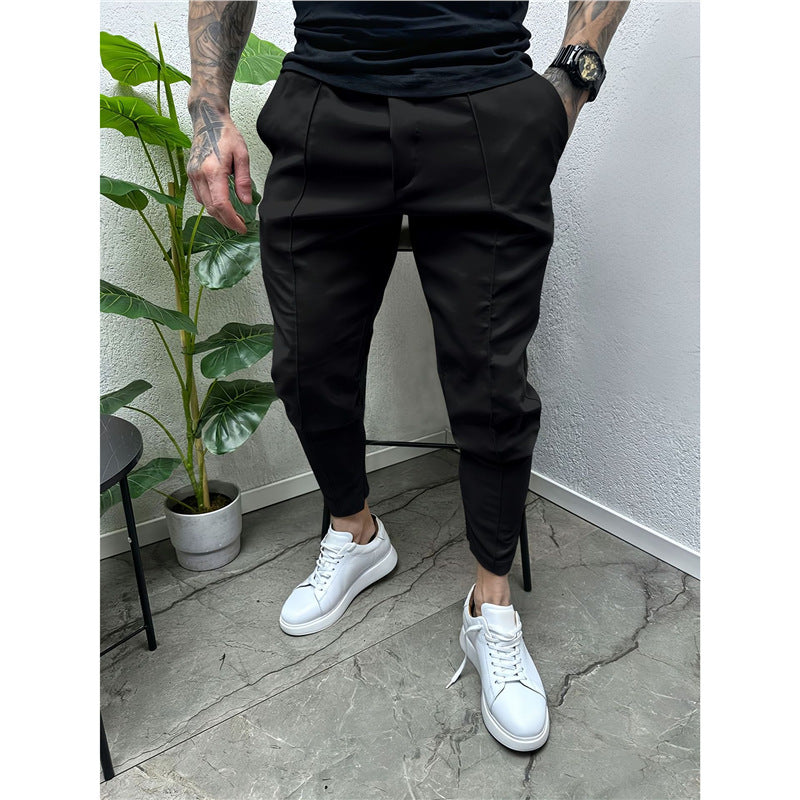 Men's slim fit jogger pants with practical pockets Lune London