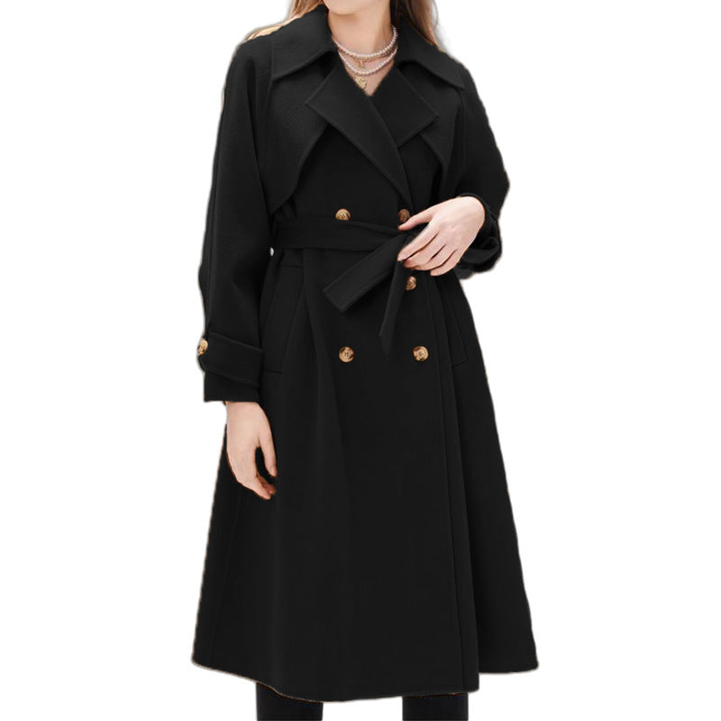 Women's trench coat lined with large lapels and waist belt Lune London
