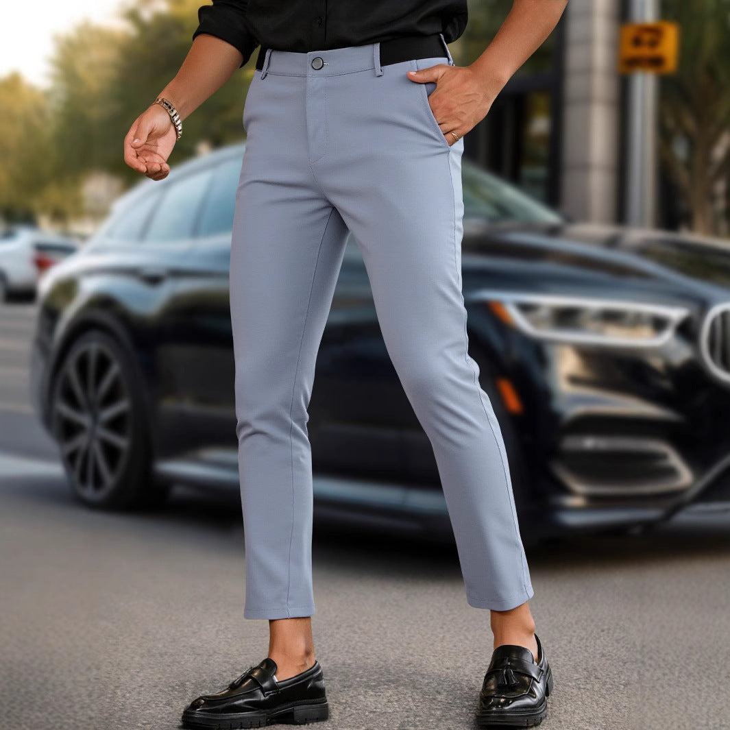 Chino pants for men with elegant cut and practical design Lune London