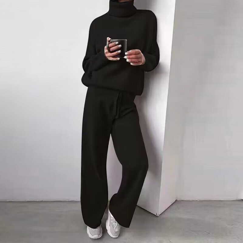 Cozy knit lounge set for women with wide pants and elegant round neck Lune London