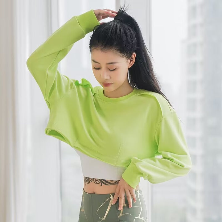 Women's trendy cropped sweater Chic & Stil