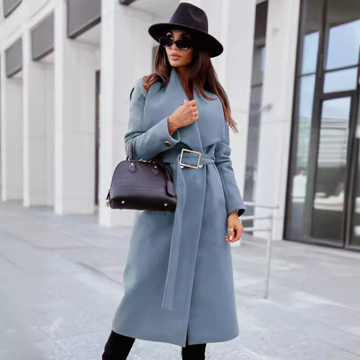 Elegant coat for women with wide lapels and adjustable belt Lune London