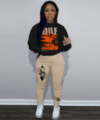 Lady hoodie with unique print and chic sporty jogging pants