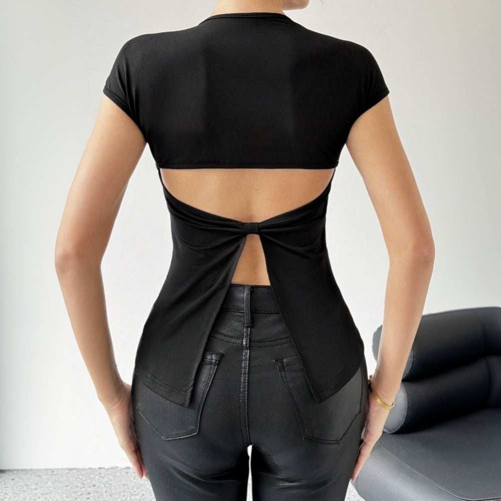 T-shirt femme flatteur pour la silhouette à manches courtes avec une coupe ajustée Chic & Stil