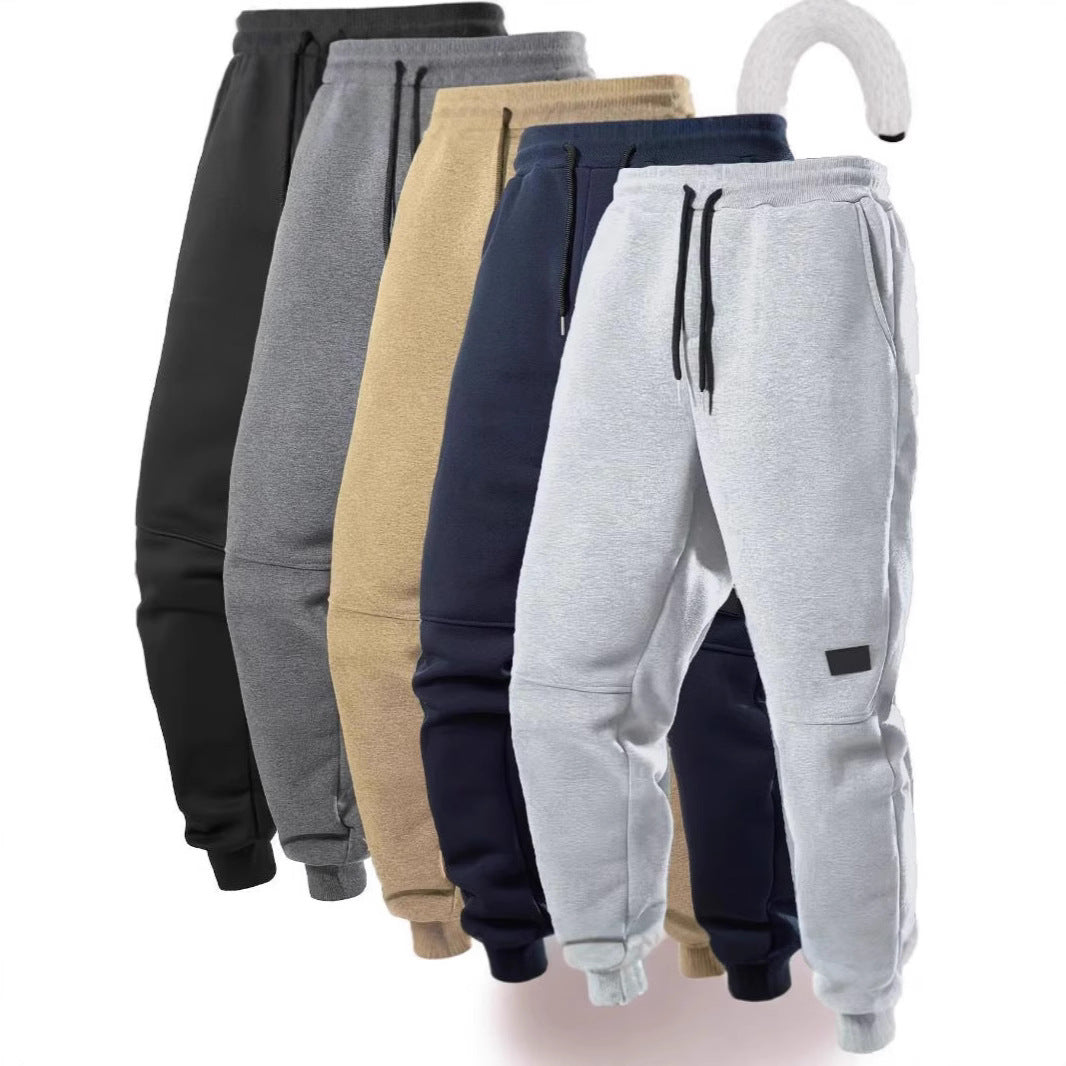 Women's comfortable Slim-Fit joggers with side pockets and elastic waistband Chic & Stil