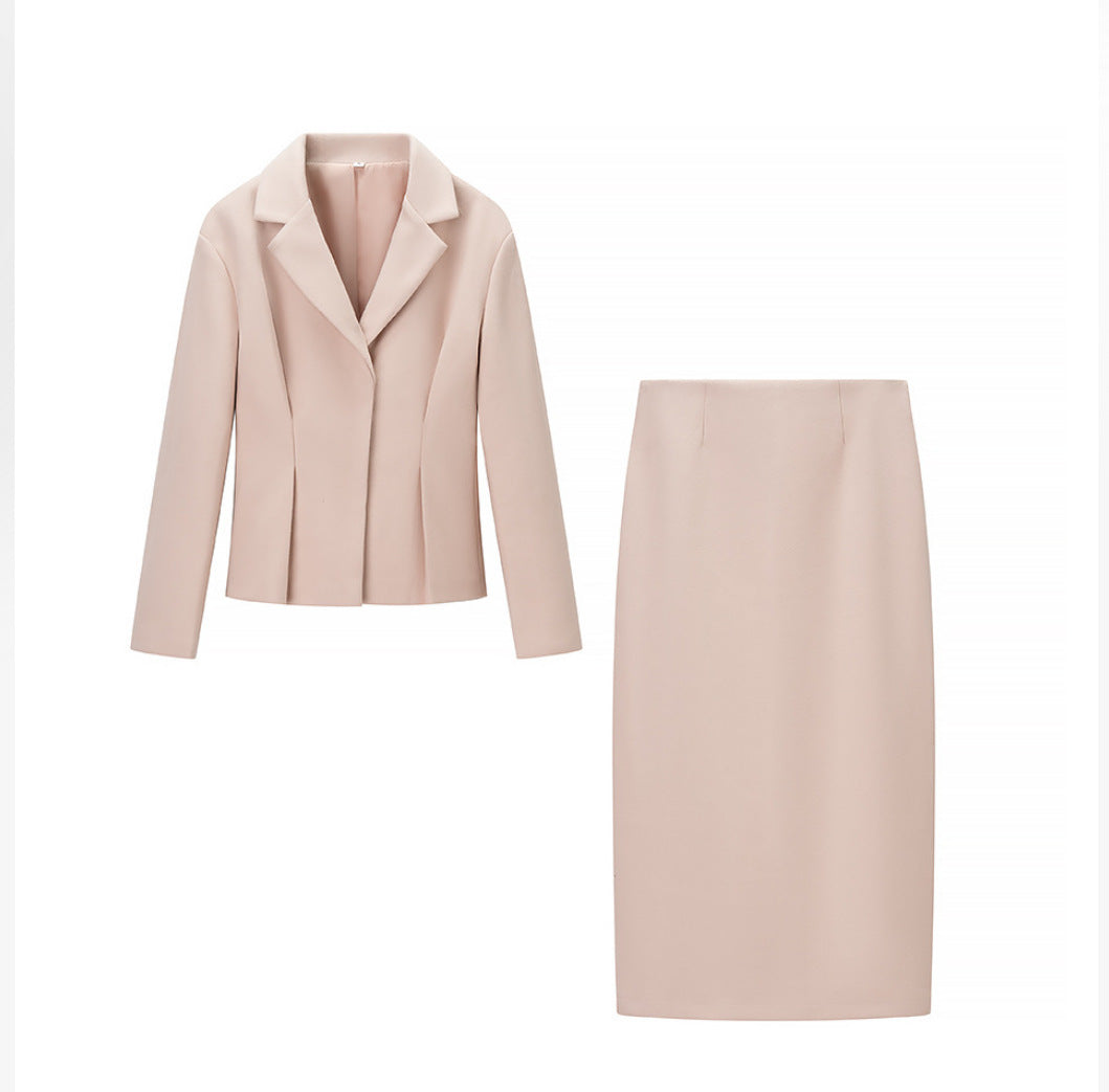 Ladies two-piece tailored business suit with blazer and pencil skirt Amarae