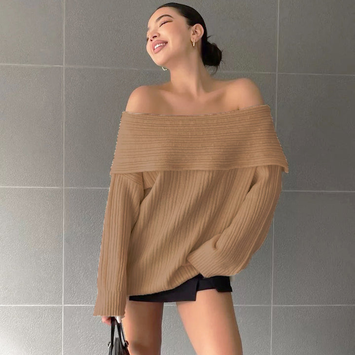 Pull en tricot surdimensionné pour femmes avec design épaules dénudées et texture à fines côtes Chic & Stil