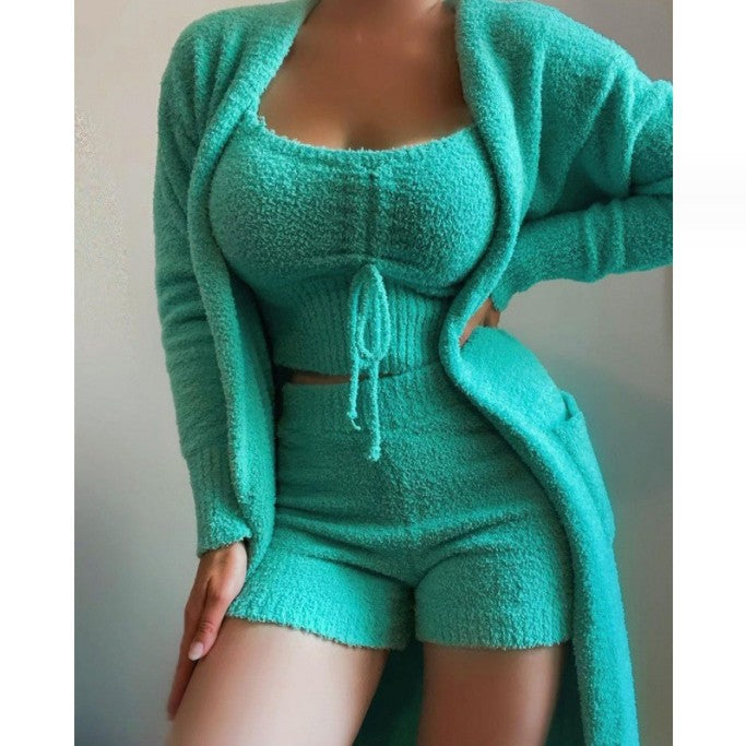 Leisurewear for women with a short top and long cardigan Lune London