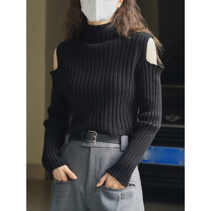 Women Shaping Ribbed Top with High Collar and Cut-Out Shoulder Amarae
