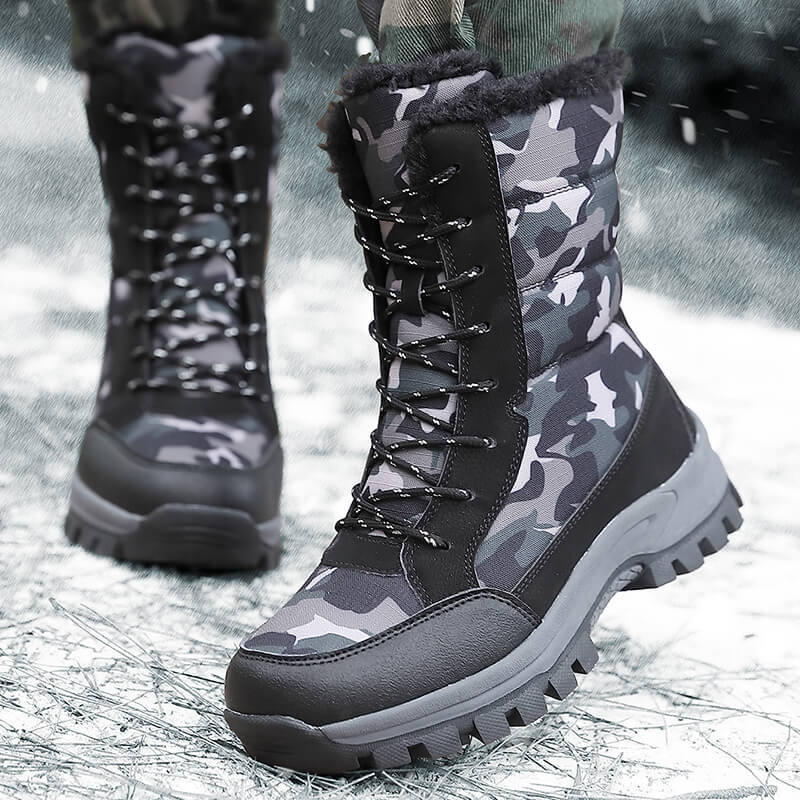 Winter boots for women with a sturdy profile and insulating lining Lune London