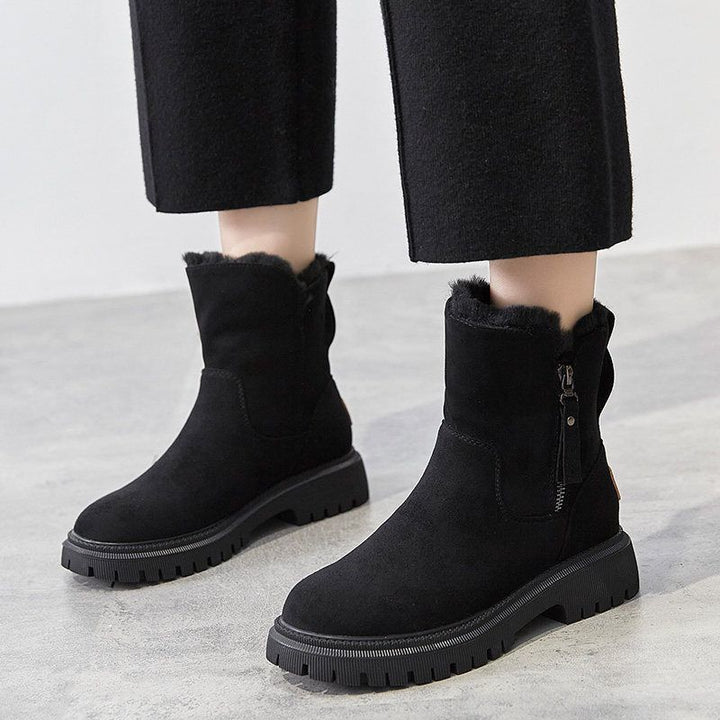 Trendy winter boots for women with soft lining and sturdy profile Lune London