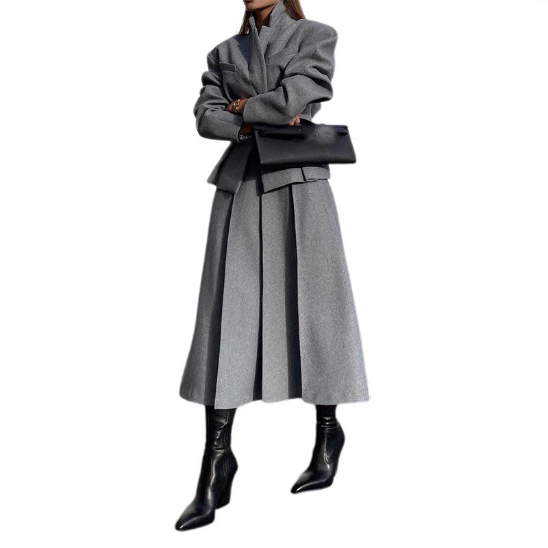 Oversized wool jacket for women in modern style Lune London
