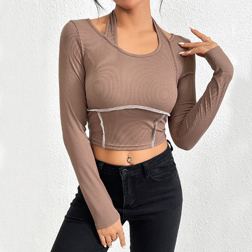 Chemise pour femmes à manches longues coupée avec design élégant en torsion et accents de couleur Chic & Stil