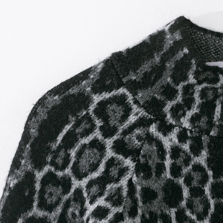 Women Cape-Poncho with Leopard Jacquard and Stand-up Collar Amarae