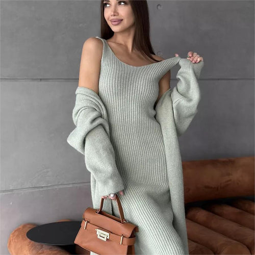 Robe tricotée pour femmes avec décolleté en V et coupe longue décontractée Chic & Stil