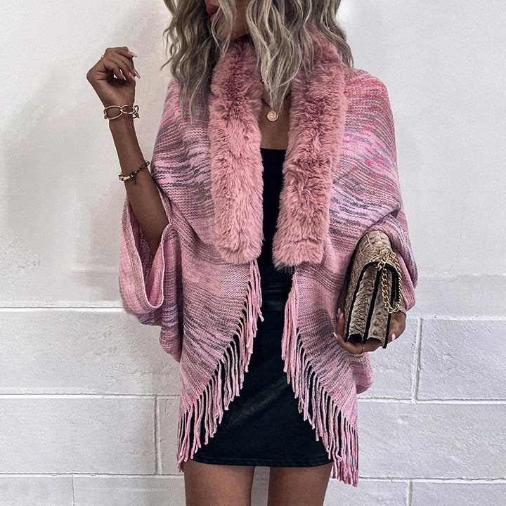 Elegant poncho for ladies with luxurious faux fur collar and fringed hem Lune London