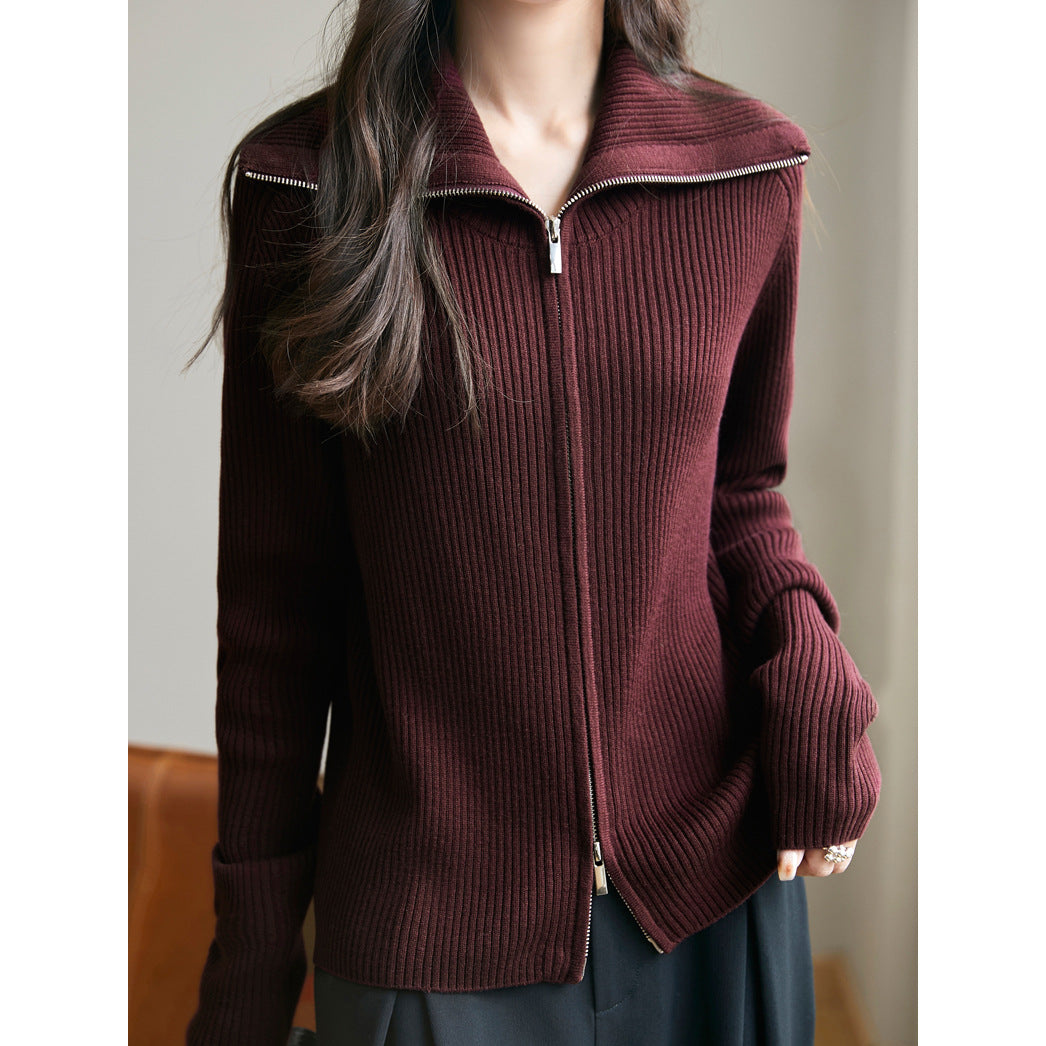 Pull en maille à la mode pour femmes avec fermeture éclair haute et texture côtelée Chic & Stil