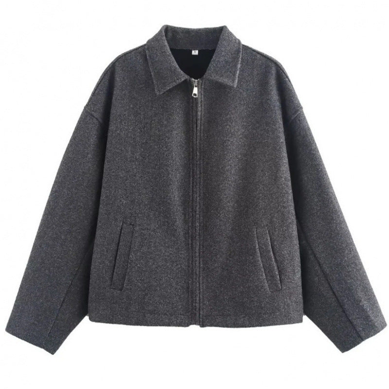 Trendy short jacket for women in a casual oversized style with elegant details Lune London