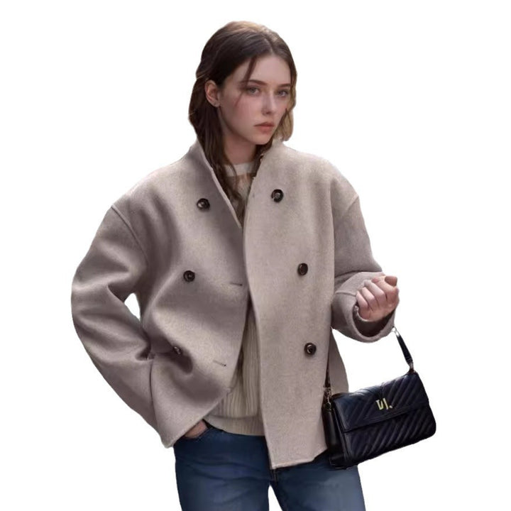 Chic and stylish cropped blazer for ladies