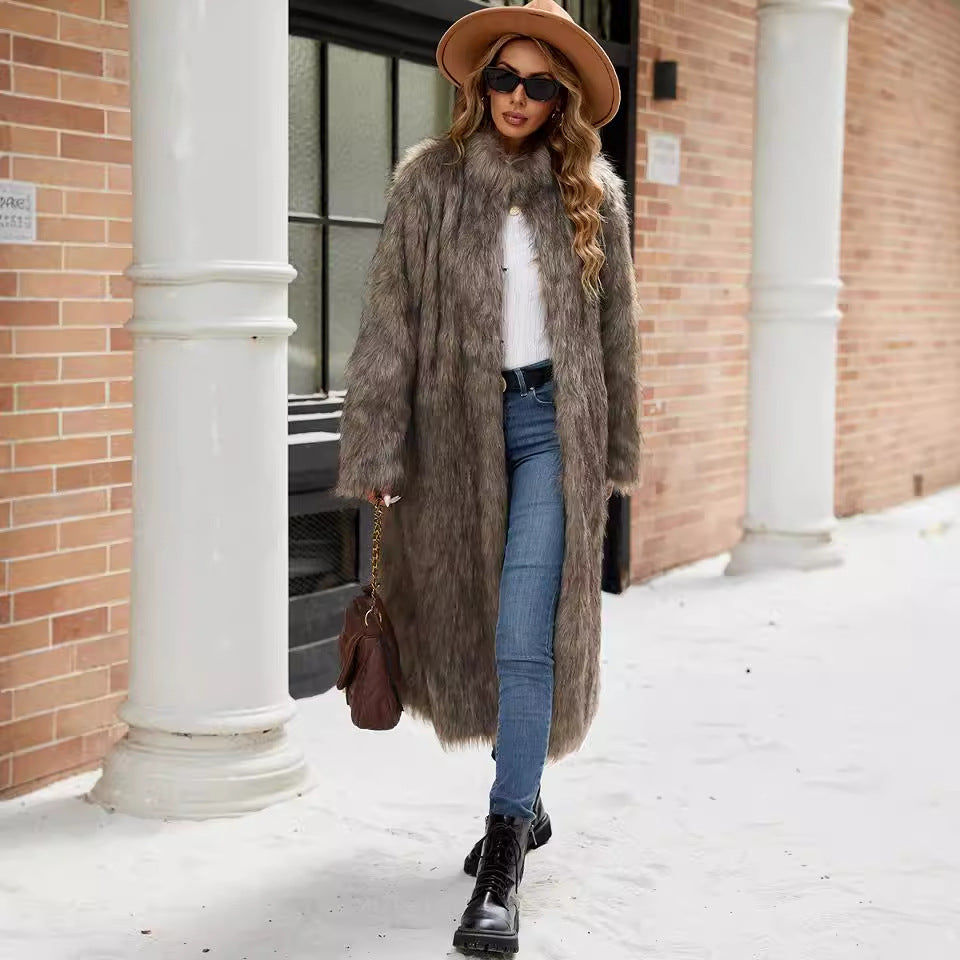 Ladies Elegant Long Fur Coat Lune London