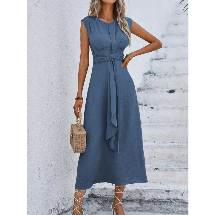 Elegant knee-length dress for women Lune London