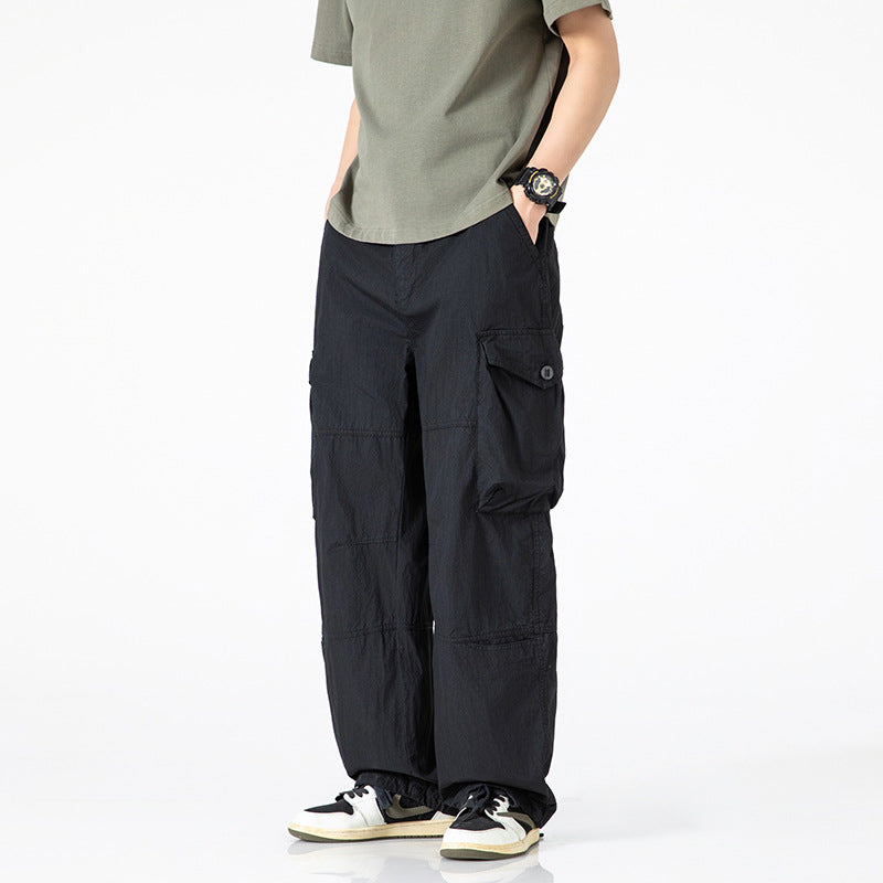 Comfortable cargo pants for men with practical pockets Lune London