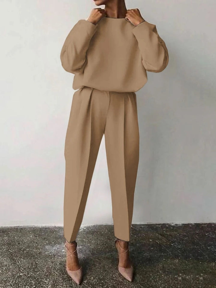 Women Casual Two Piece Set with Loose Fit and Chic Stylish Details