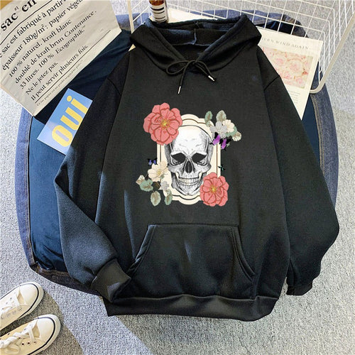 Women's hoodie with detailed skull design and floral print Chic & Stil