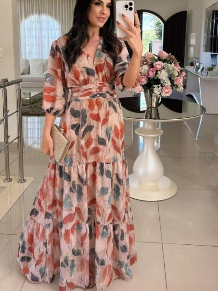 Maxi dress for women with floral design and light V-neck Lune London