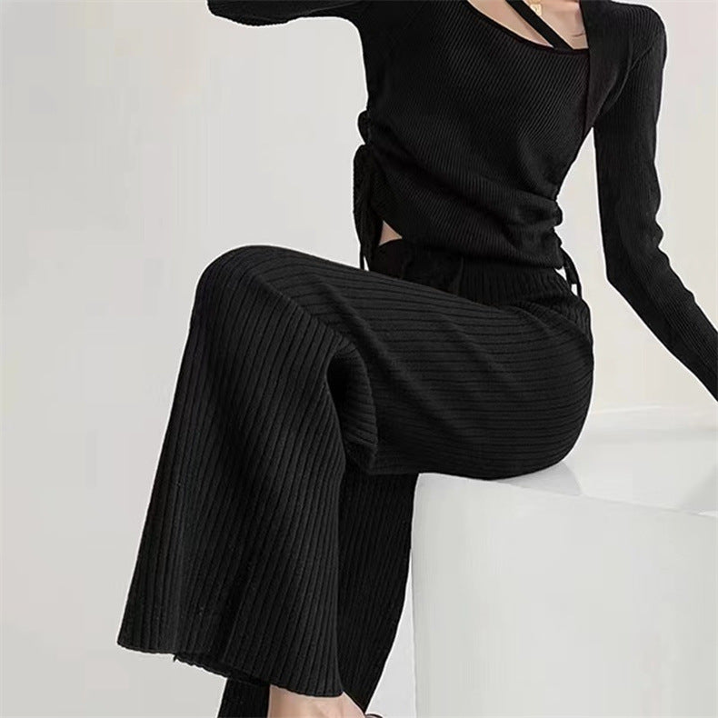 Pull-over croisé pour femmes avec décolleté en V profond et texture côtelée Chic & Stil
