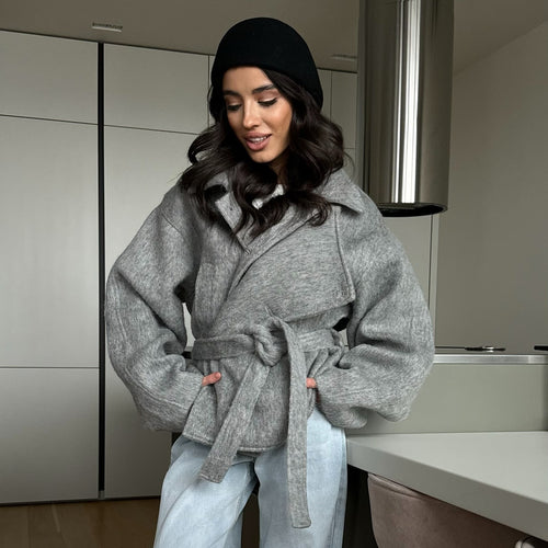 Amarae Comfortable cropped sweater set for women in soft material with zip closure collar