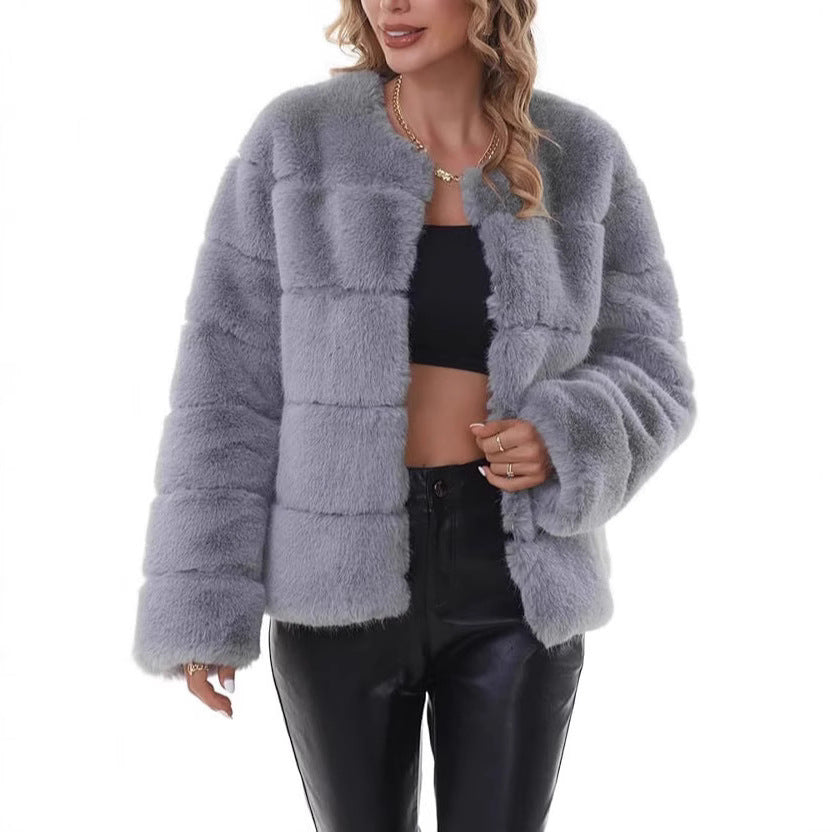 Faux fur jacket for women with structured cut and voluminous sleeves Lune London