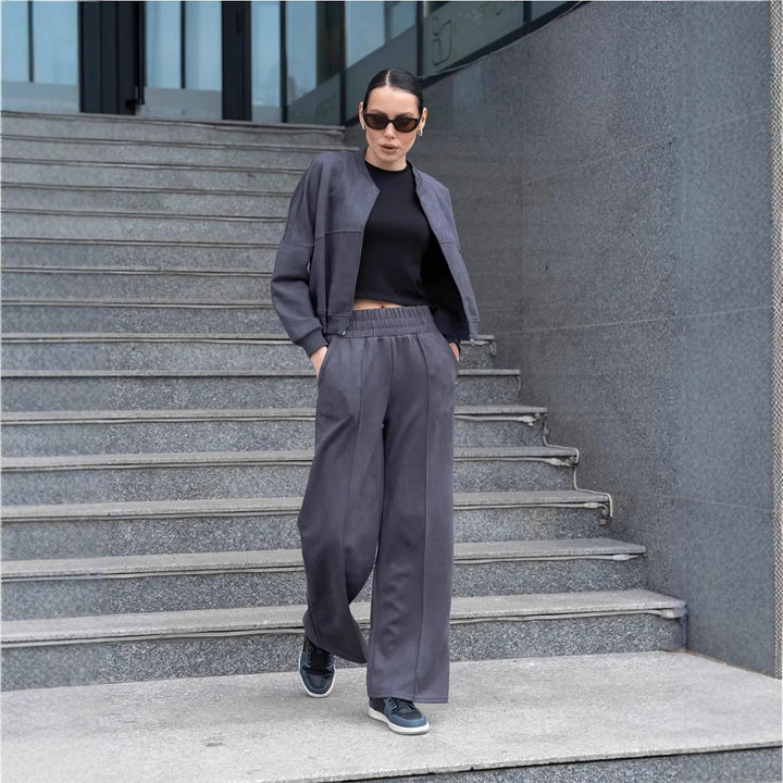 Oversized sport jacket for women with elastic sleeves and wide pants Lune London
