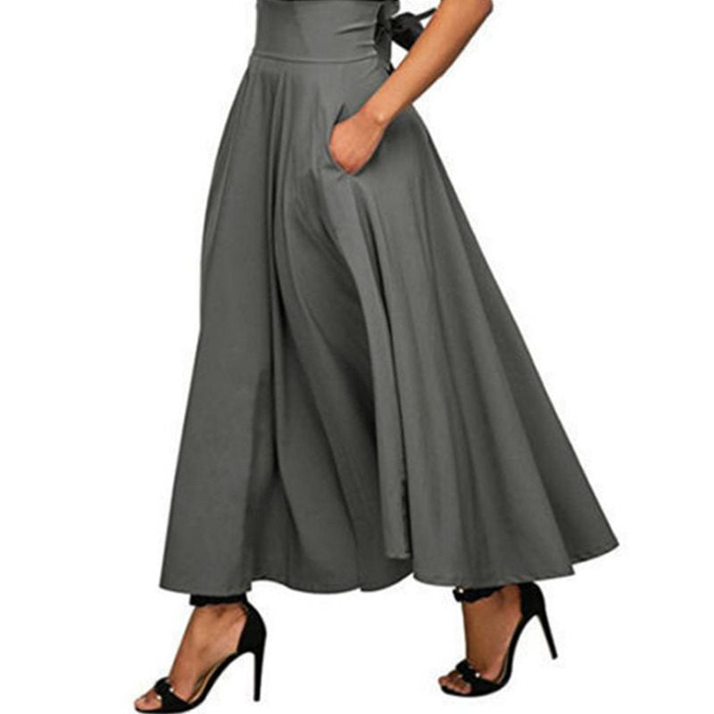 Elegant maxi skirts for ladies with side pockets and flowy cut Lune London