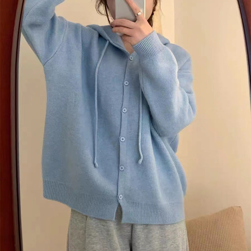Cardigan pour femmes avec capuche et fermeture à boutons Chic & Stil