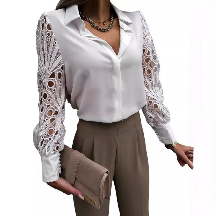 Ladies' blouse with voluminous lace sleeves and an elegant collar Lune London