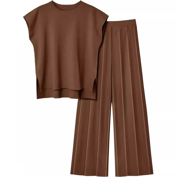 Ladies casual top with wide-cut pants Lune London