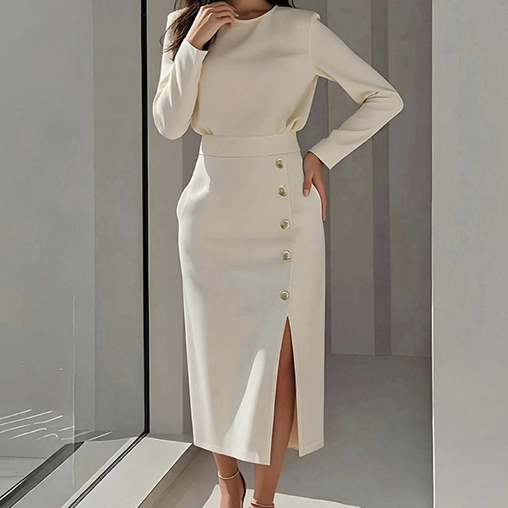 Robe Midi Élégante pour Femmes avec Détail de Bouton et Fente Latérale Chic & Stil